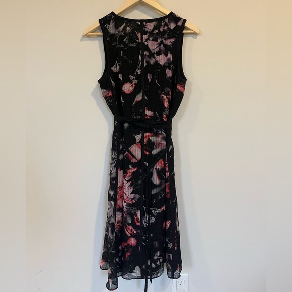 Theory Silk Blend Exploding Flower Print Fit and Flare Mini Dress Black Size 6 - Picture 8 of 9